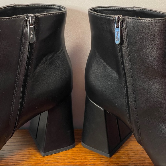 NWT | Circus by Sam Edelman Kate Bootie Ankle Boot Black Napa Leather - Picture 9 of 16